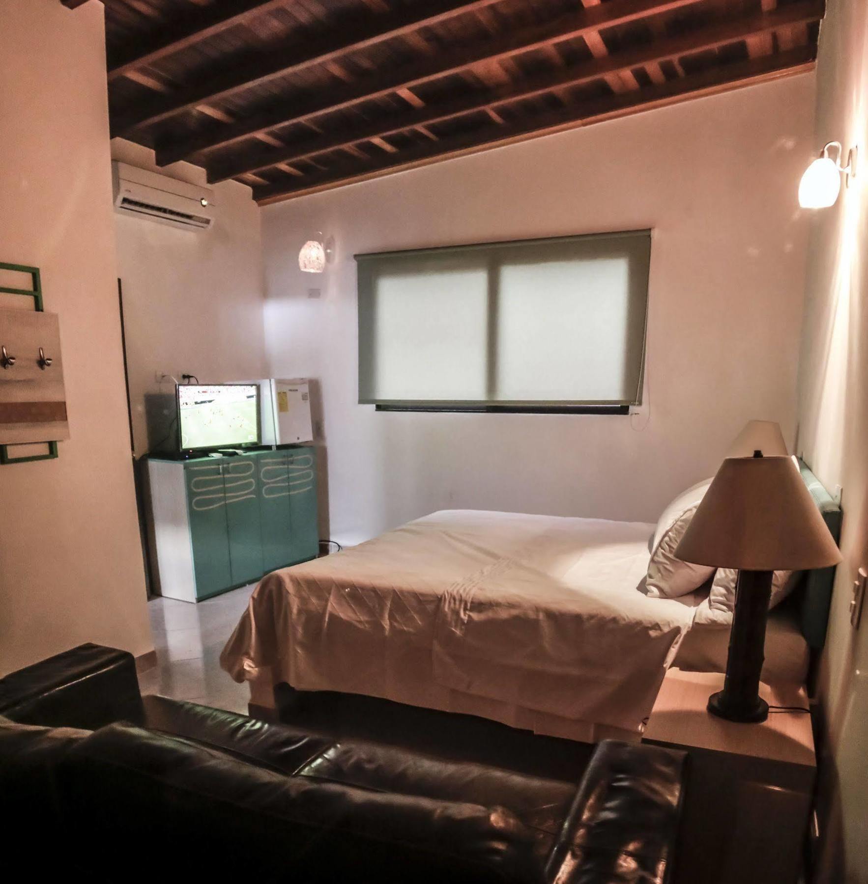 79 Hotel Medellín Extérieur photo